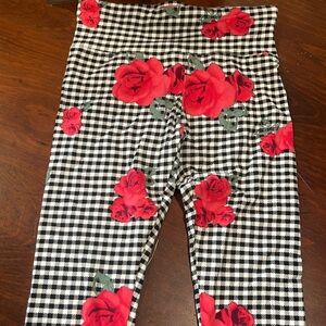 Justice white checkered leggings with roses - size 8